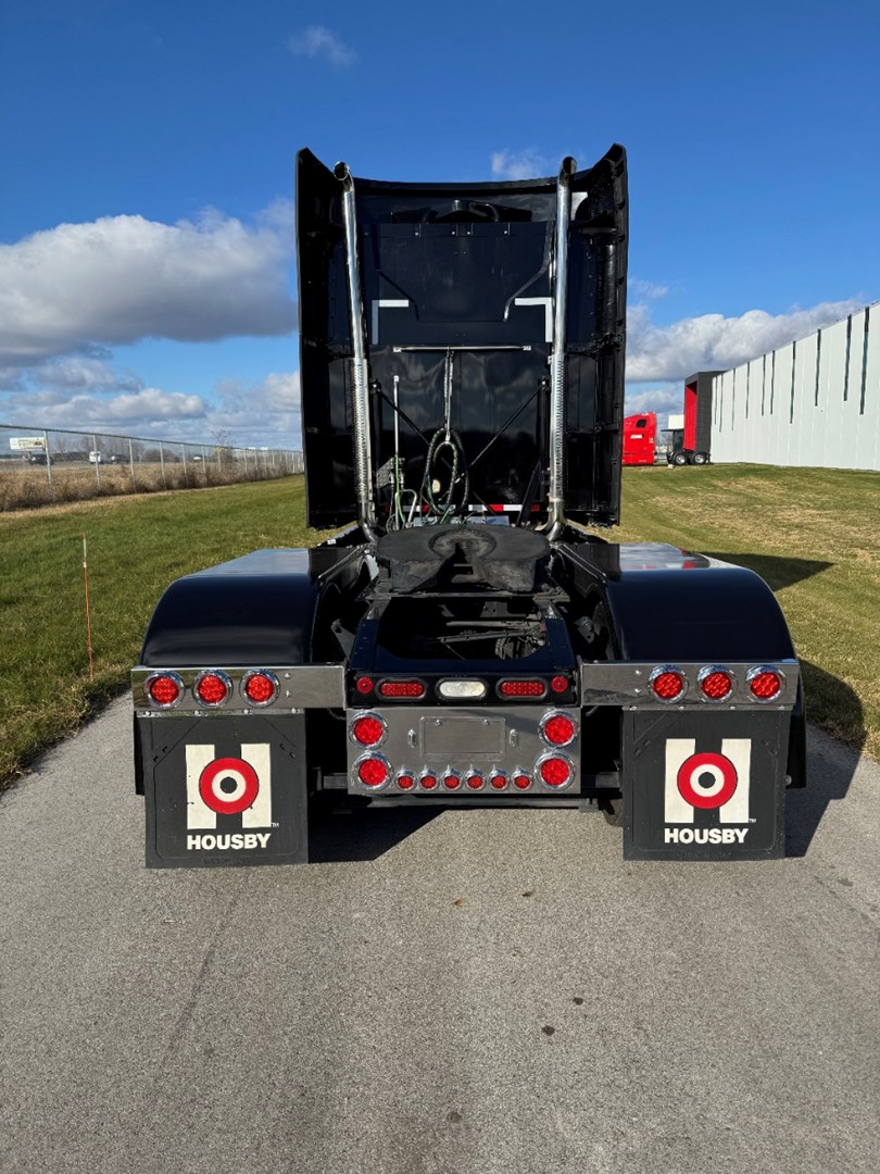2023 MACK AN64T - USED TRUCKS SLEEPER - image 5